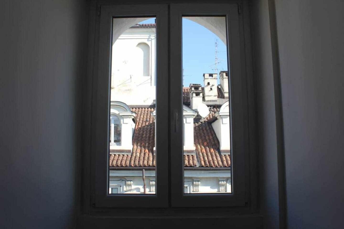 Joie De Vivre Torino Garibaldi Apartment Exterior photo