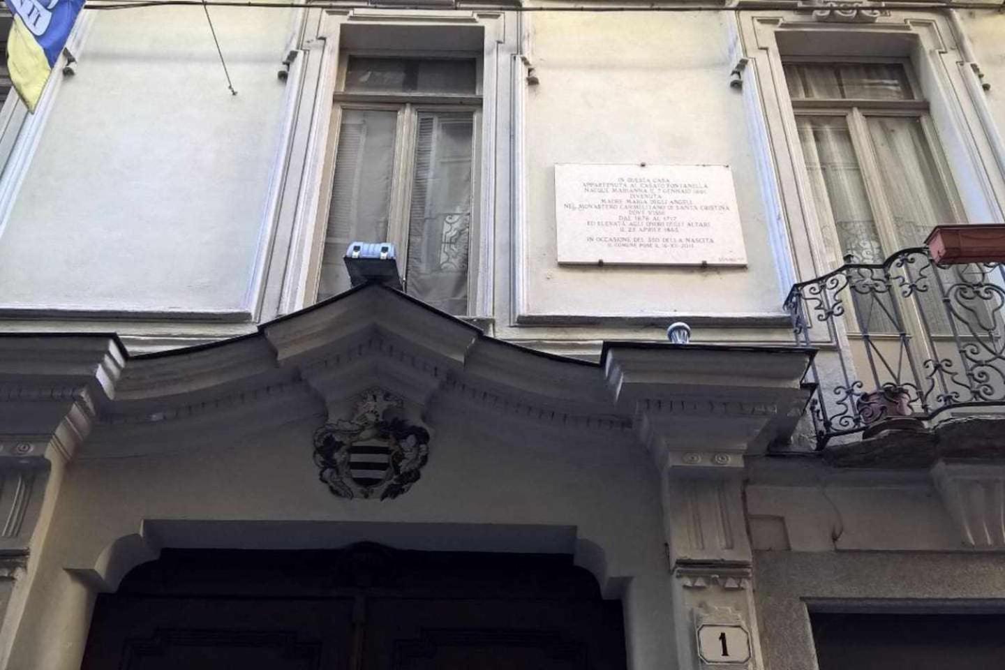 Joie De Vivre Torino Garibaldi Apartment Exterior photo